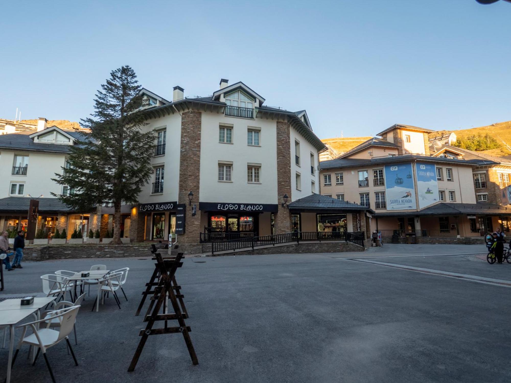 Bhost - Oso Polar Apartman Sierra Nevada Kültér fotó